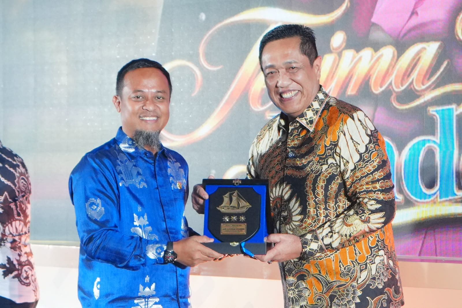 Gubernur Andi Sudirman Sulaiman Apresiasi Dedikasi Irjen Pol. Djuhandhani Selama Menjabat sebagai Kapolda
